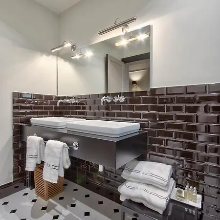 酒店 Blanc Boutique Guest House 4*