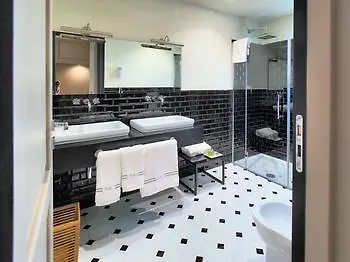 Blanc Boutique Guest House 4* Слима