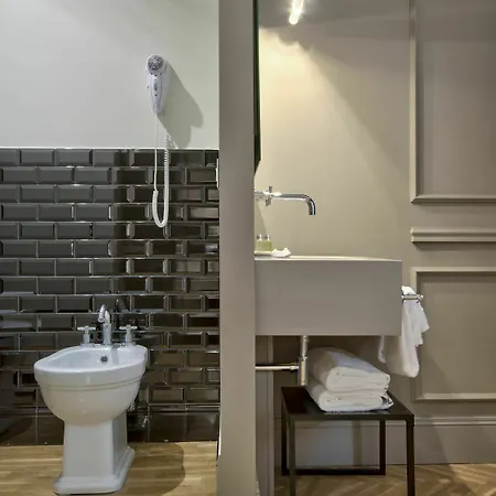 Blanc Boutique Guest House 4* Слима