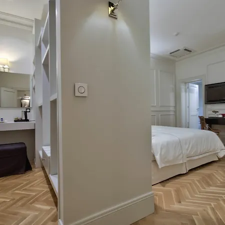 Blanc Boutique Guest House Слима