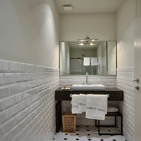 Blanc Boutique Guest House Слима