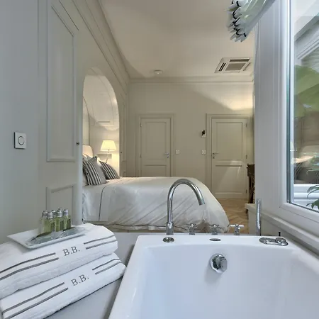 Blanc Boutique Guest House Слима