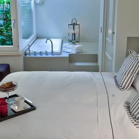 Blanc Boutique Guest House 4*