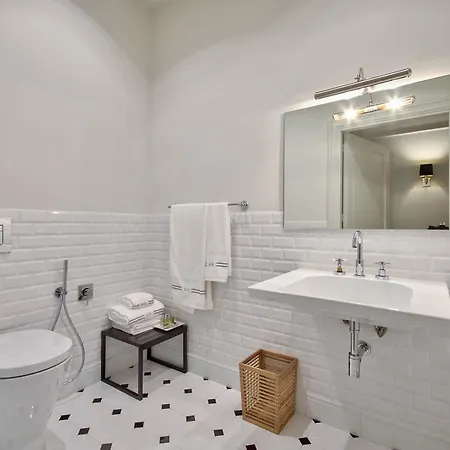Blanc Boutique Guest House 4*